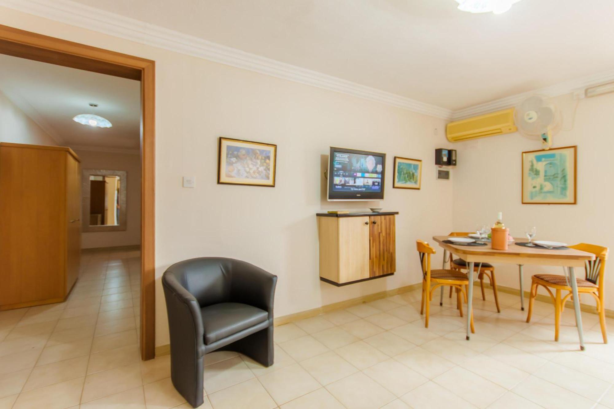 Villa & Pool Apartments In Mellieha Bay מראה חיצוני תמונה