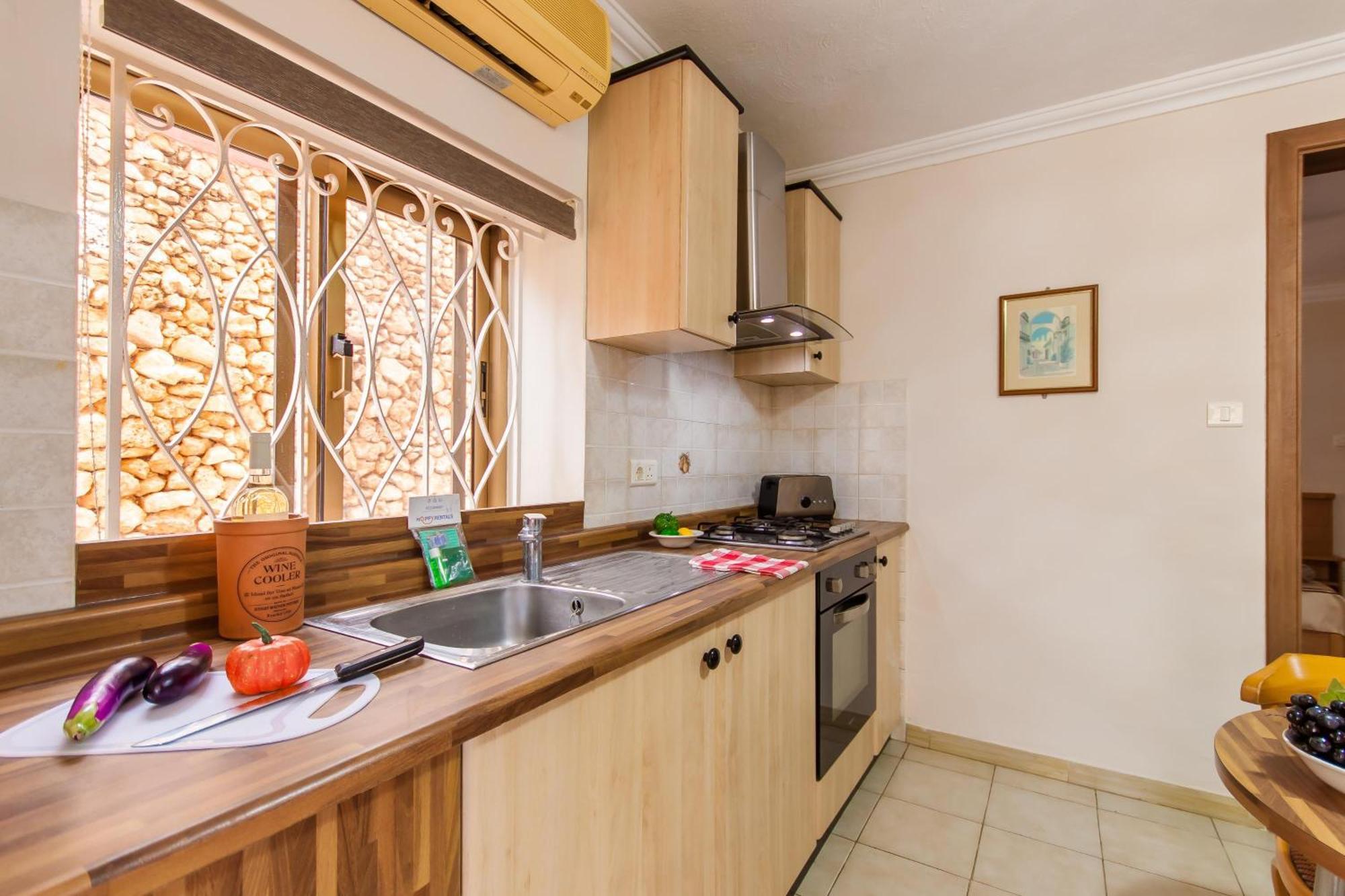 Villa & Pool Apartments In Mellieha Bay מראה חיצוני תמונה