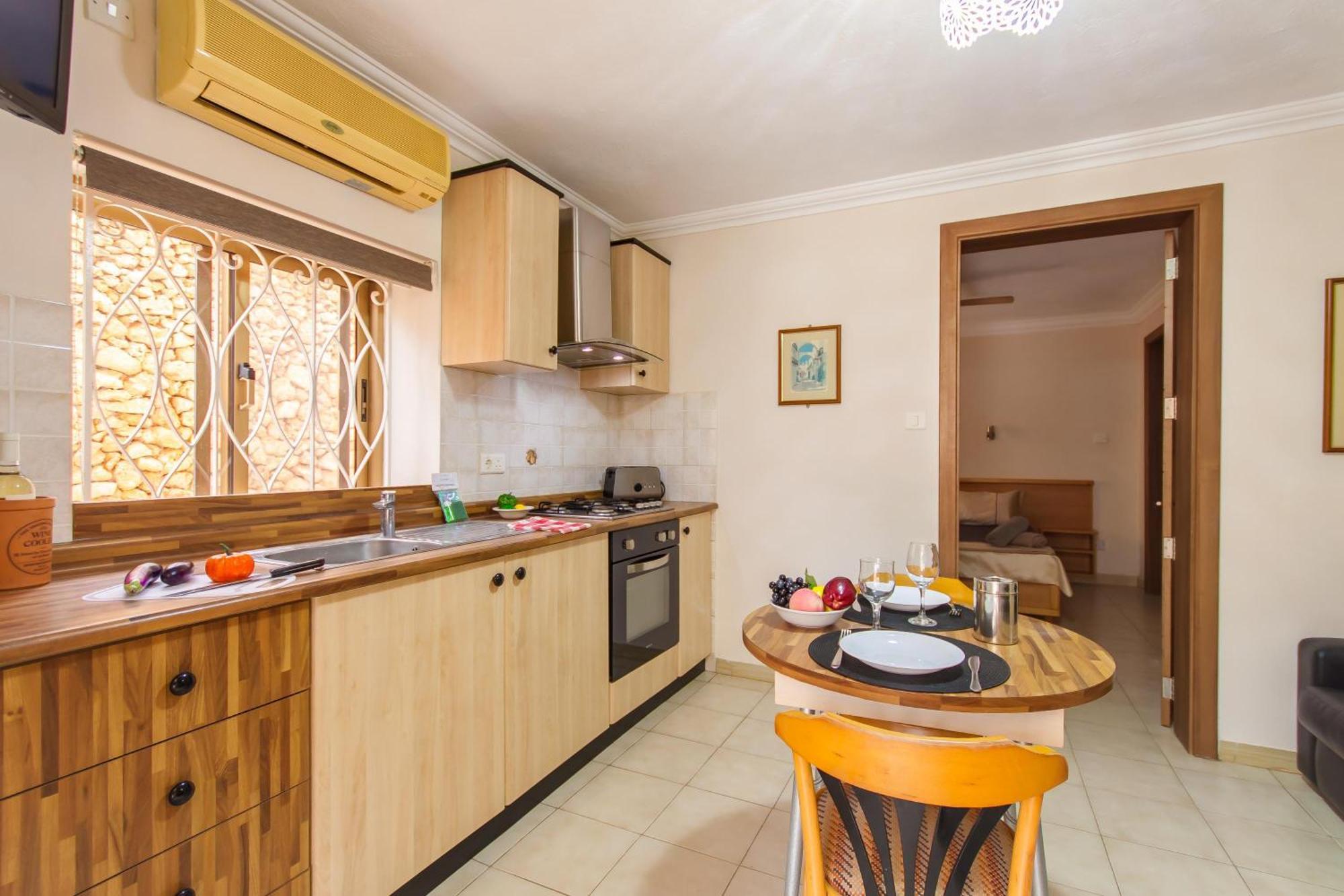 Villa & Pool Apartments In Mellieha Bay מראה חיצוני תמונה