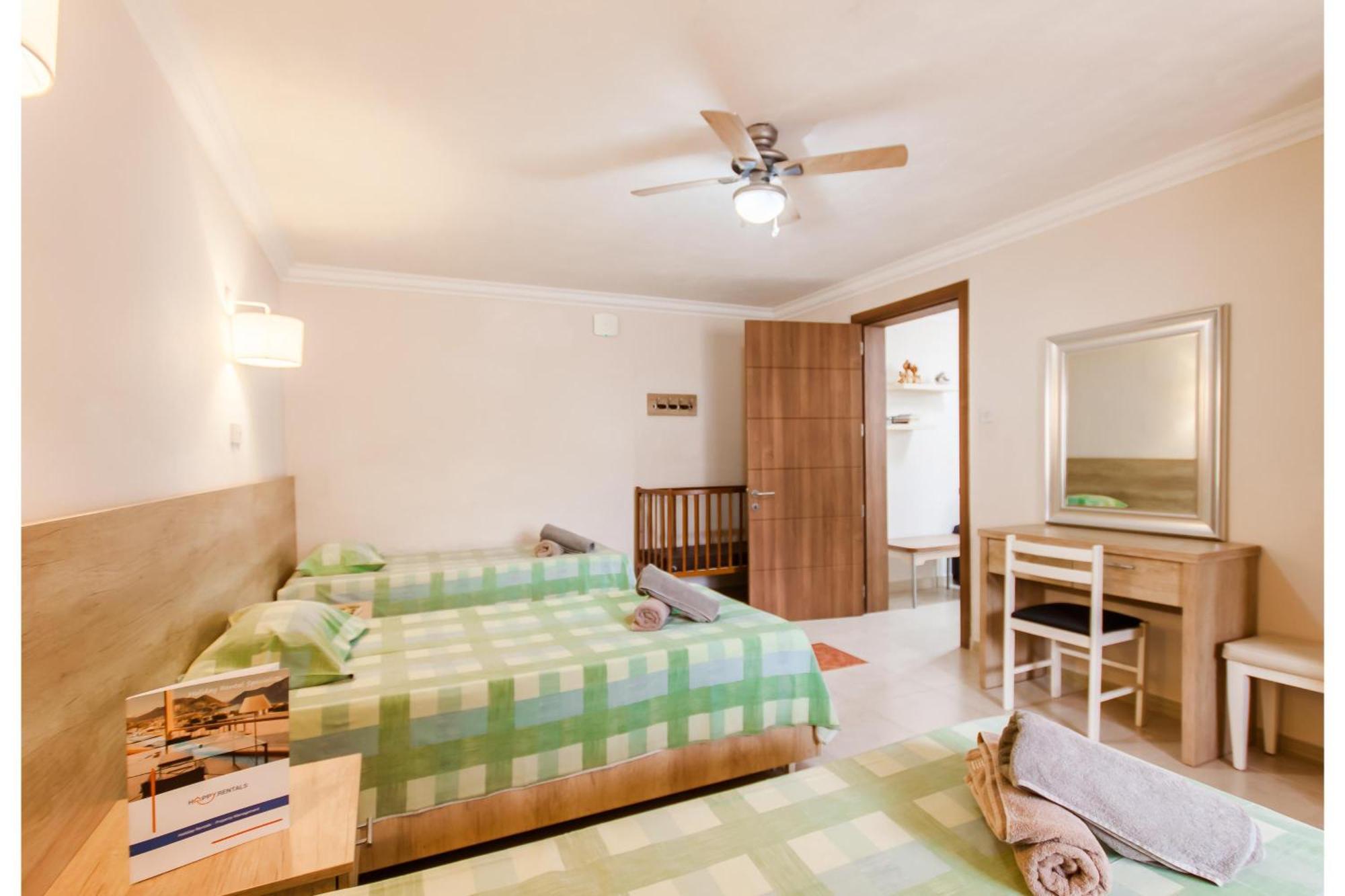 Villa & Pool Apartments In Mellieha Bay מראה חיצוני תמונה