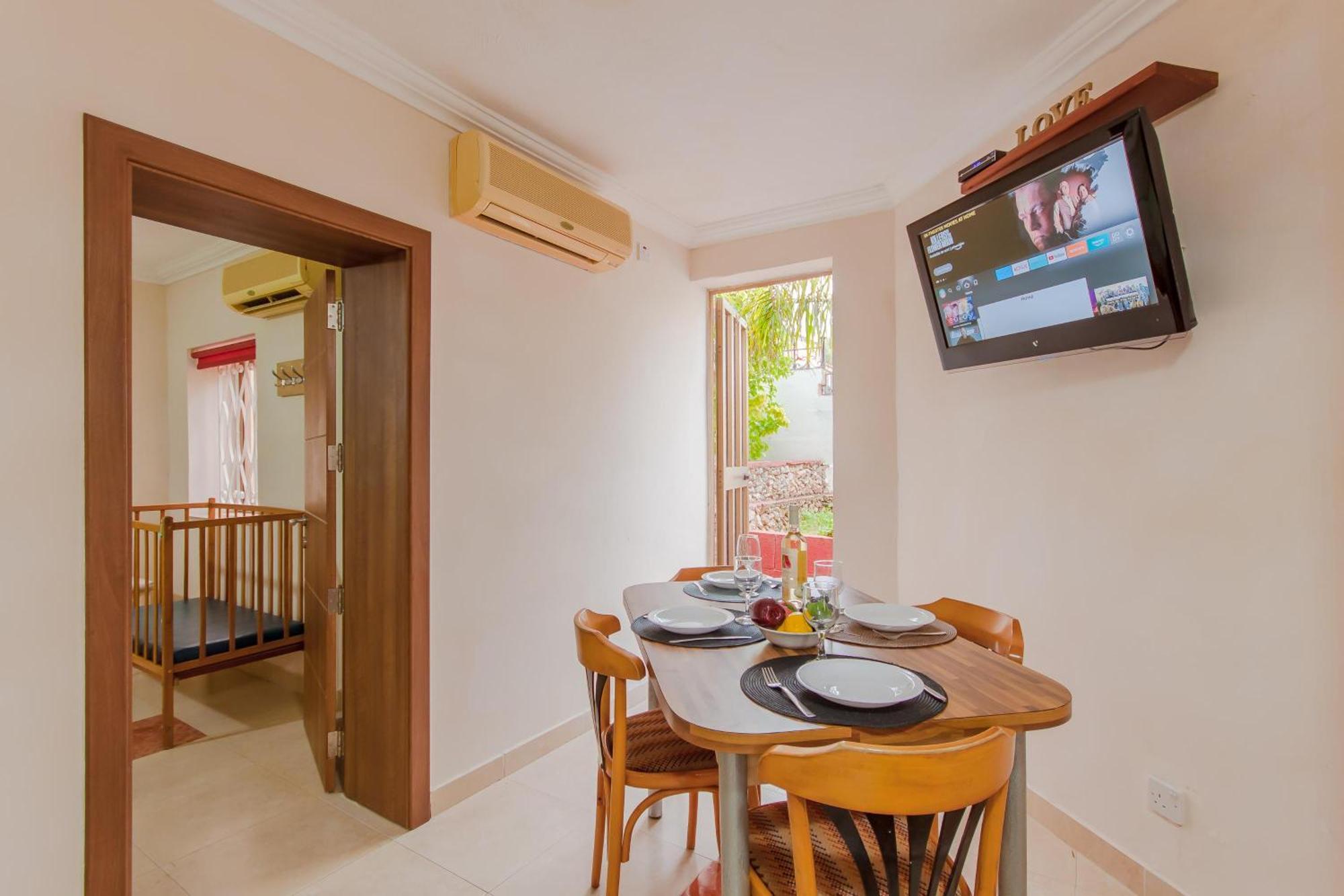 Villa & Pool Apartments In Mellieha Bay מראה חיצוני תמונה